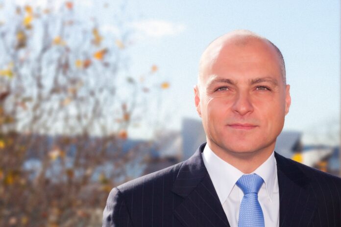 vivideye_20110719_0046_crop_L_pt_hires