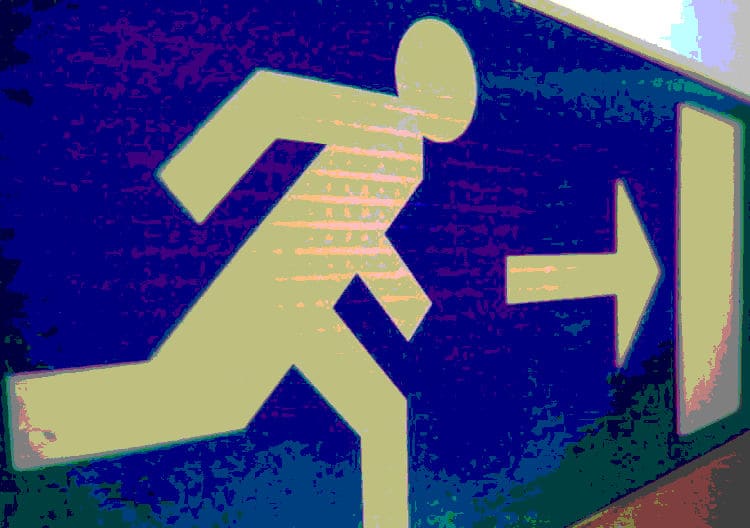 Rushing_for_exit_EDIT