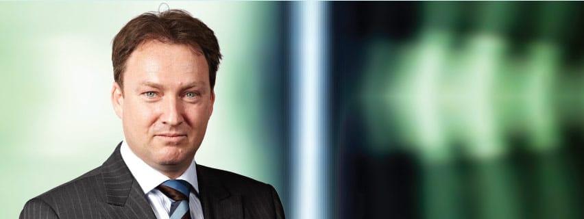 Be39_WEB_David-Holcombe