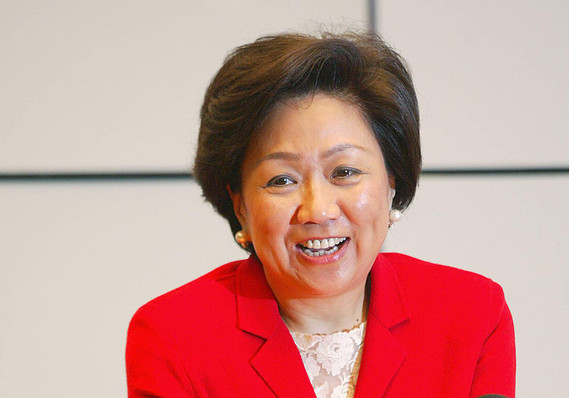 mw-hr062_laura__20190911061135_mg