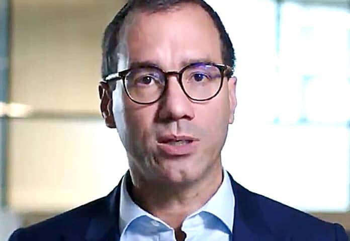 Stéphane Lapiquonne_872x600