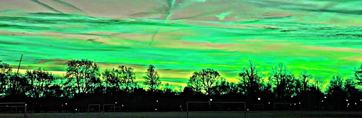 Green sunset_1200x393