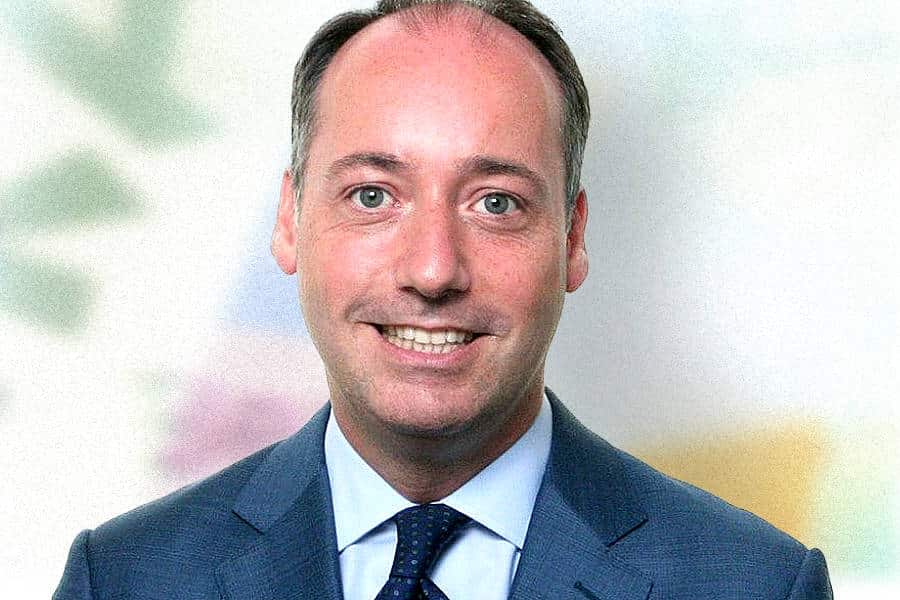 Enrique Sacau_Kneip_900x600