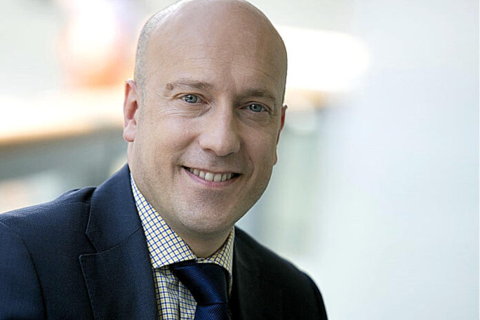 José Manuel Ortiz-SIX_900x600