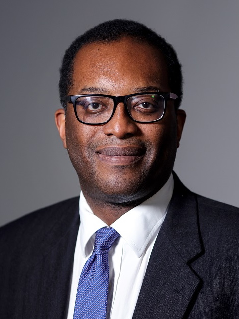 Kwasi_Kwarteng_Official_Portrait_Cropped