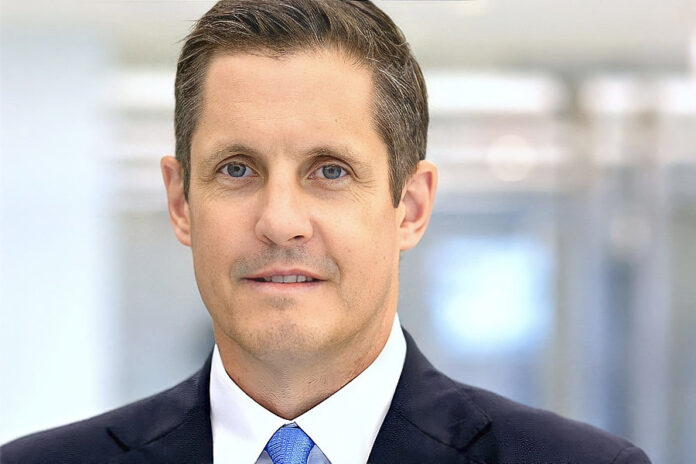 Brad Foster_Bloomberg_900x600