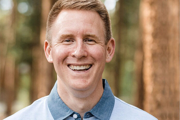 Bain K. Rumohr_Fitch Ratings_900x600