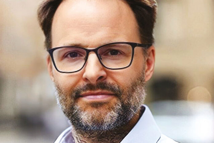 Be59_Web_Steve_Collie_900x600