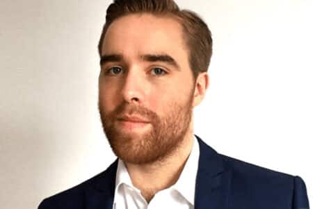 Evan-Canwell-T.Rowe-Price_900x600-450x300