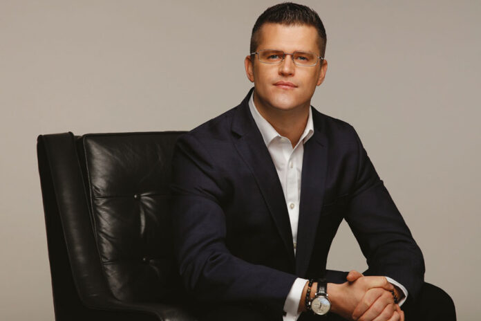 GT01-Web-Jason-Rand-900x600 Jason Rand