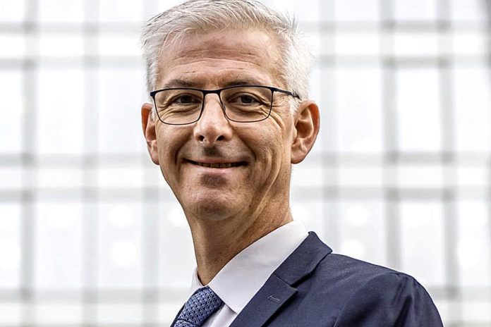 Marc Bayle de Jessé_CLS_900x600