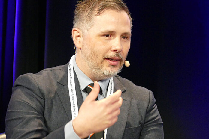 Simon McQuoid Mason_SIX_TT2024_900x600