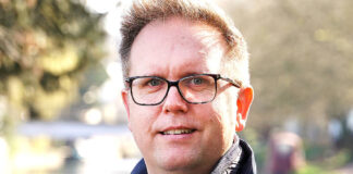 SIMON STEWARD considers the trading desk of the future Simon Steward