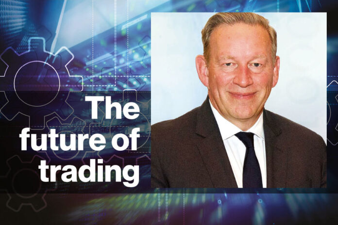 GT03-Web-Mike Powell inset-900x600