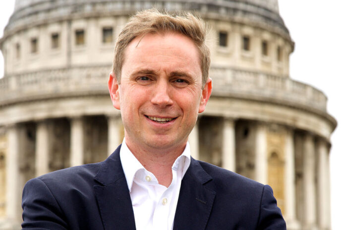 GT03_Tom Stevenson_Fidelity_900x600